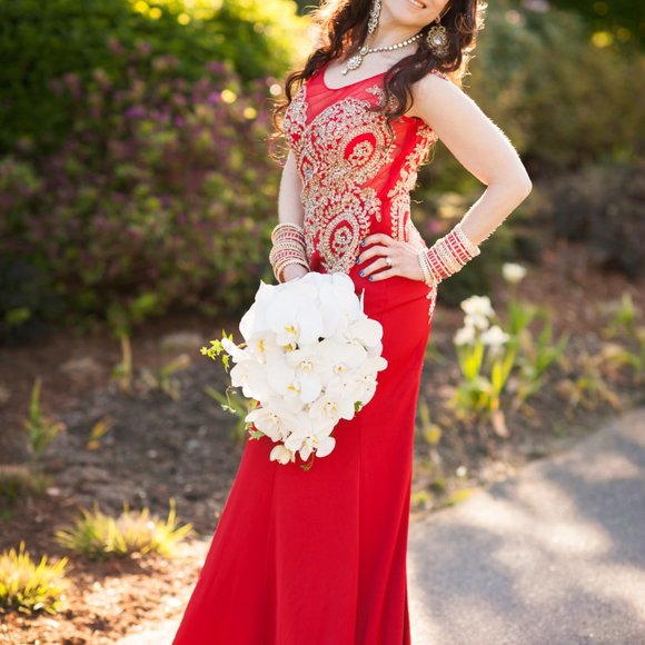 I'm selling a formal gown. Also got married in it - Picture 4 of 8